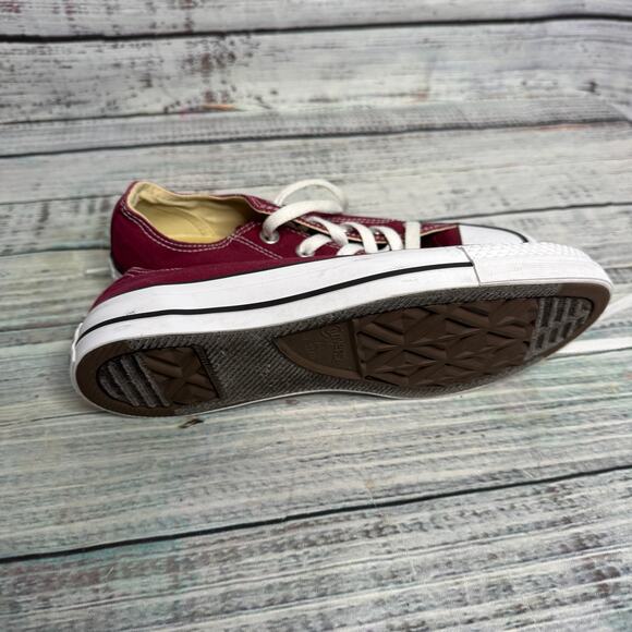 Converse Chuck Taylor All Star Low Top Sneakers Maroon Burgundy Canvas Women’s 6 - Picture 5 of 6